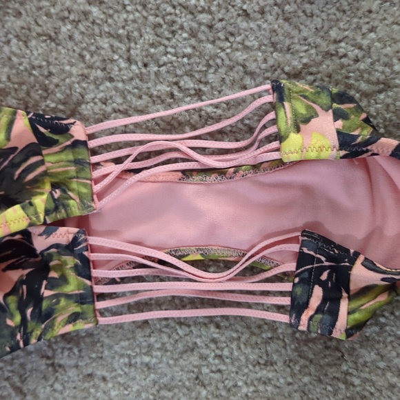 DONATED - Picture 3 of 10